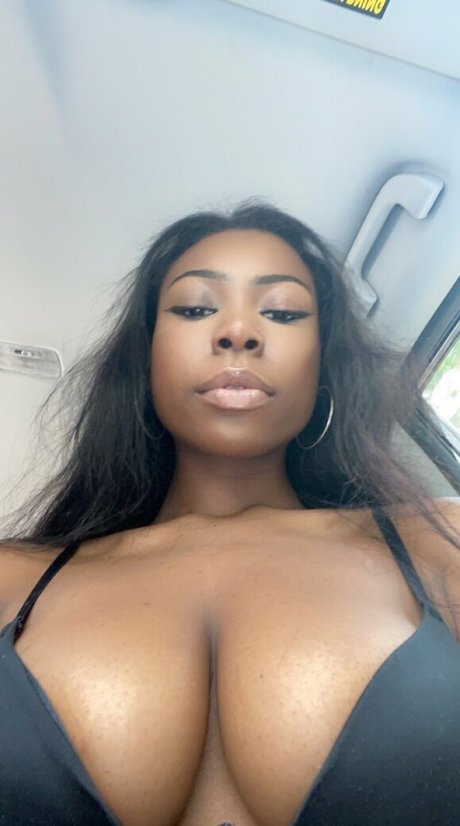 Annah Nicki Smith model pretty archive