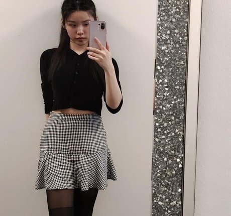 Suriyocandy pornstar nude images