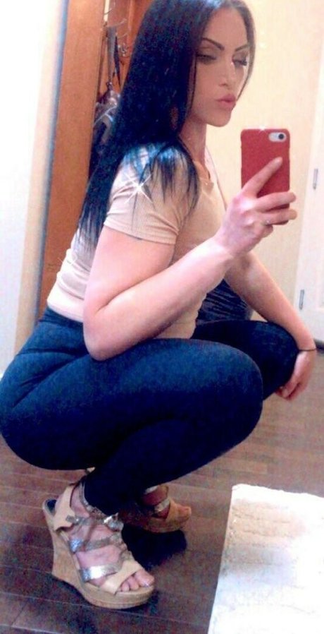 forevermimi best model photo