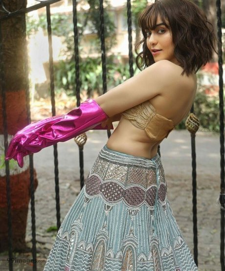 Adah Sharma porn star gallery