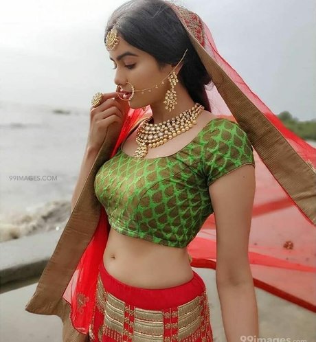 Adah Sharma top star picture