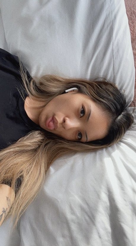 Iris Haw model porn images