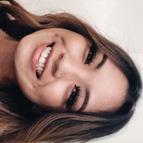 Iris Haw pornstar high quality images