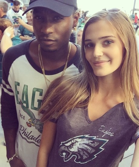 Noel Berry art model images