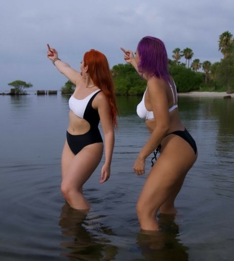 Frenemies star hot photo