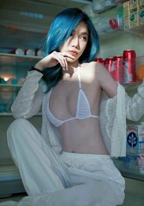 GamgyLhongEr model perfect pic