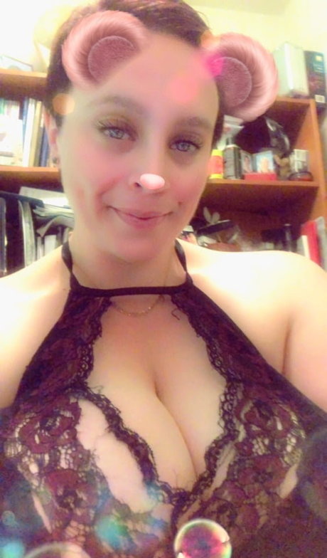 Juicy June pornstar pretty photo