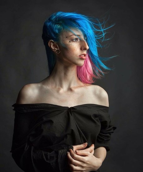 Rocken Rollia pornstar naked picture