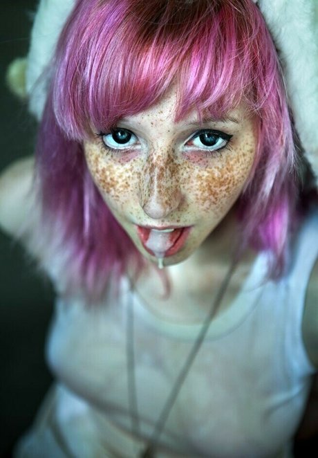 Rocken Rollia star nudes galleries