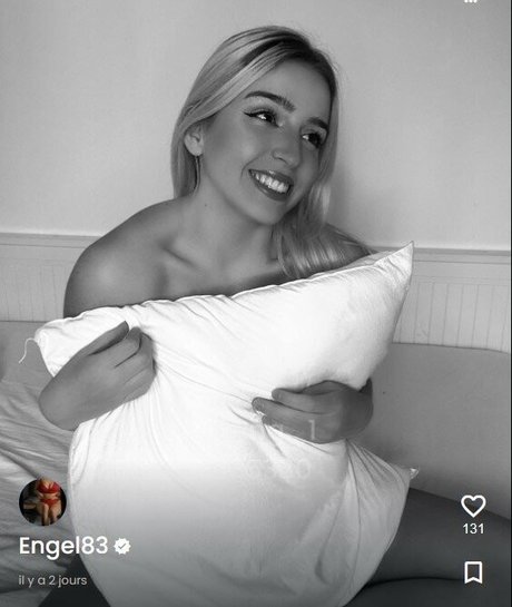 Marine Vierdet model exclusive archive