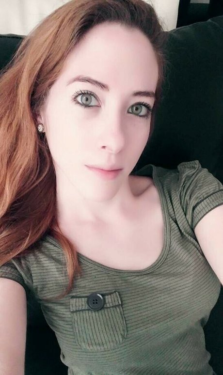 Johanna Mun sexy model photos