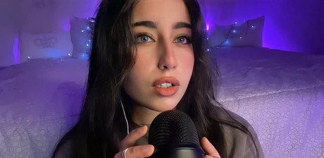 Shiny ASMR nude pornstar img