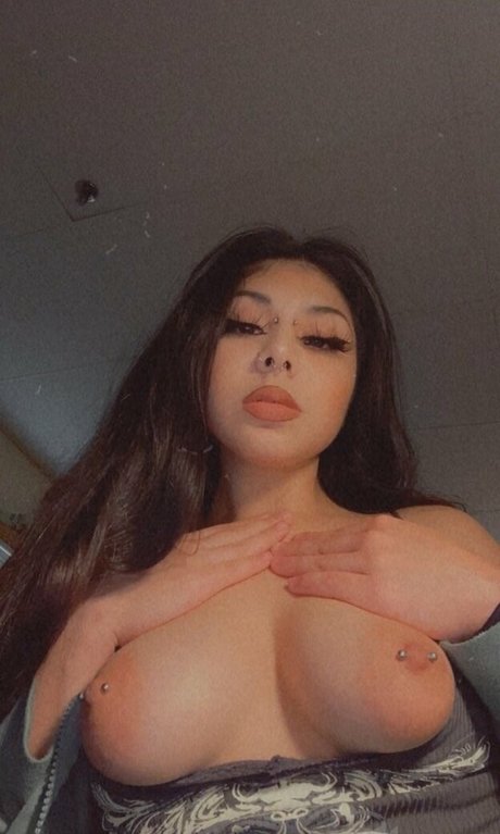 pixiewh0ree sex model image