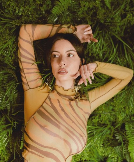 oliviarose hd pornstar picture