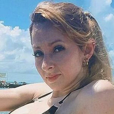 puchyslove star adult galleries