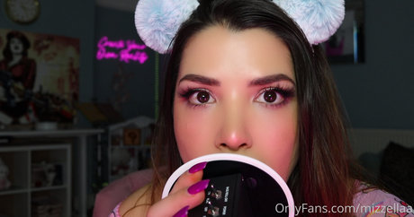 Mizz Ellaa ASMR perfect model gallery