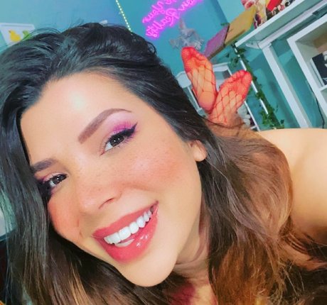 Mizz Ellaa ASMR erotic actress pictures