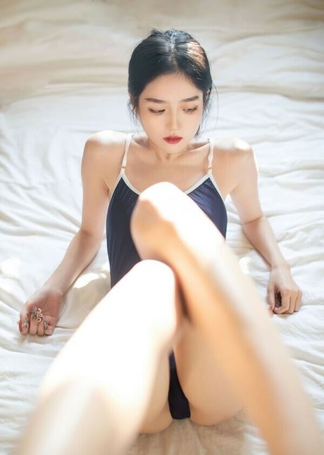 linsivvi303 porn model galleries