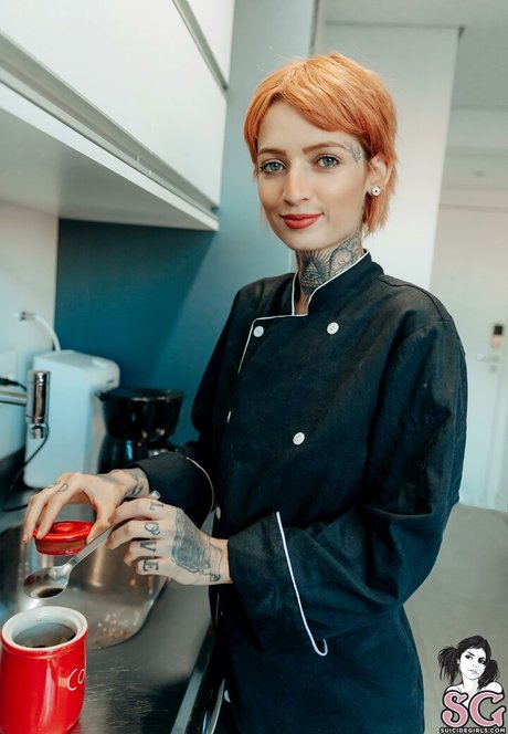 millene star hot photos