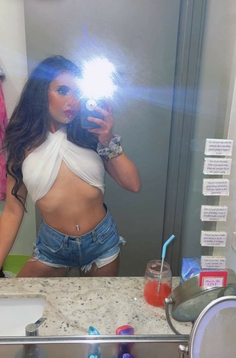 Shari G star hd photo