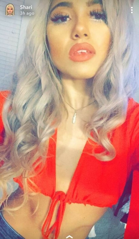 Shari G naked pornstar photo