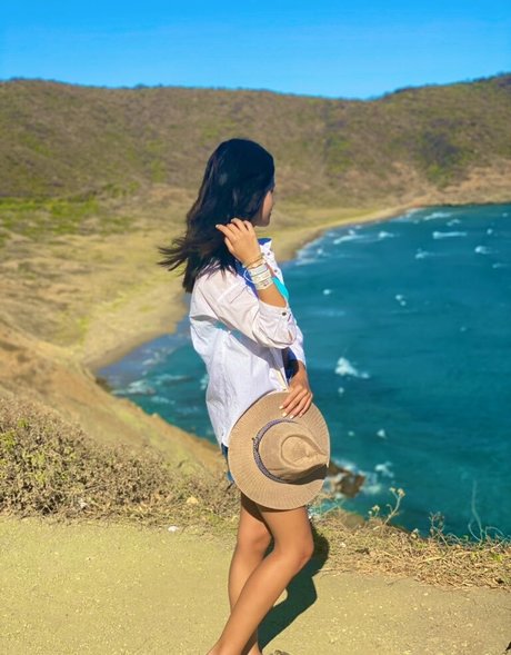 carolcor21 nice actress photos