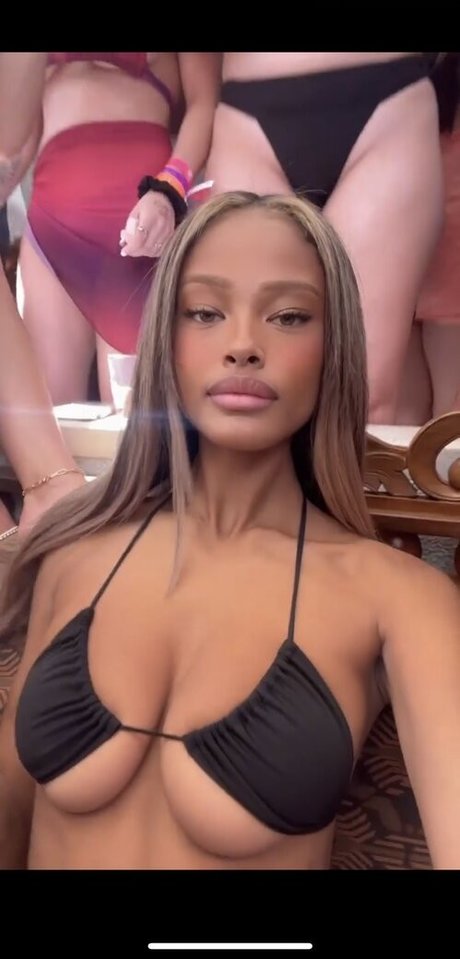 Vinetrria Vinetria top star photo