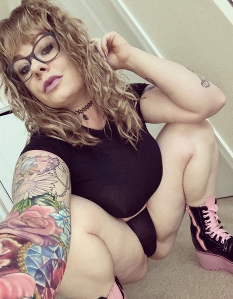 Miss lizzypink pretty star pic