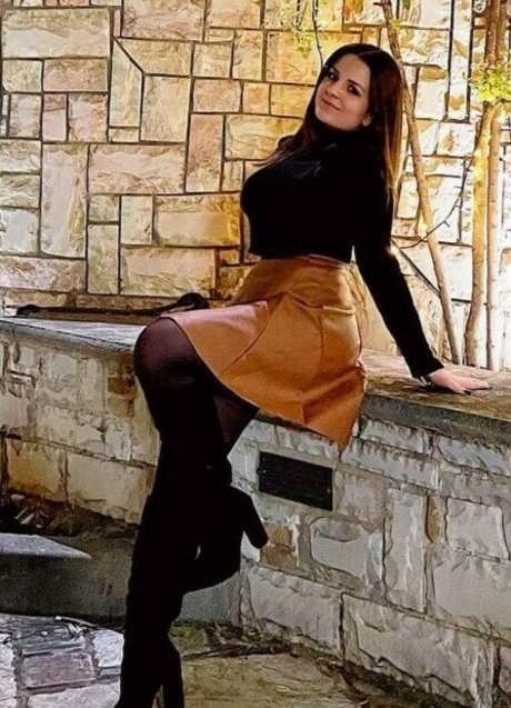 Theodwra Drinia porn model img