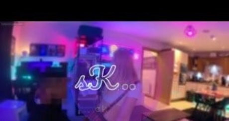 Becky Chase model art archive