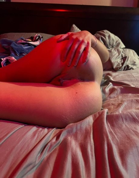 Sophie May model exclusive pic