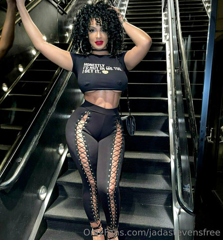 realaimeeo sexy pornstar img