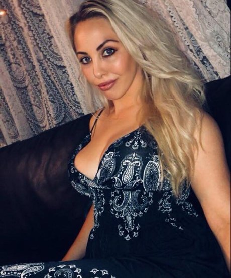 Evie Leana pornstar nice pic