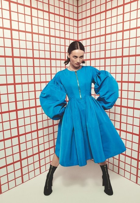 Maude Apatow model erotic pics