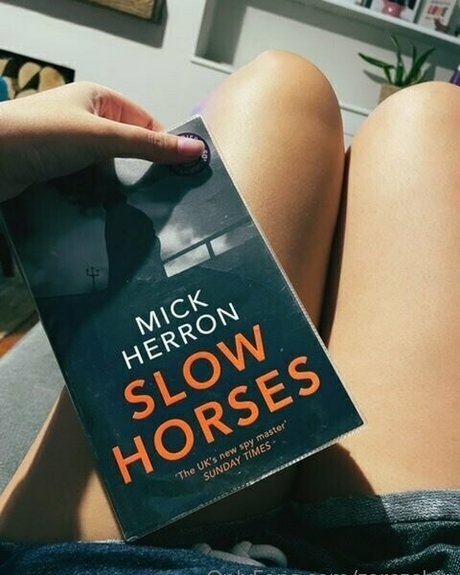 Zara Zahir model erotic picture