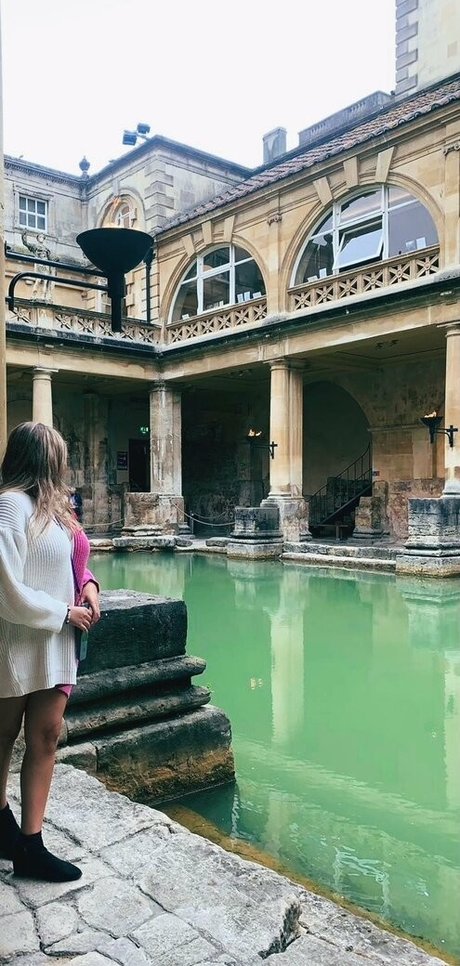 Zara Zahir model hot gallery