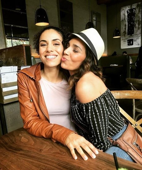 Andrea Sixtos actress pic