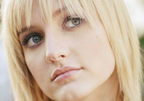 Ashlee Nicole Simpson sexy star photo