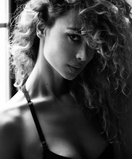 Amanda Chrishell nice star photo