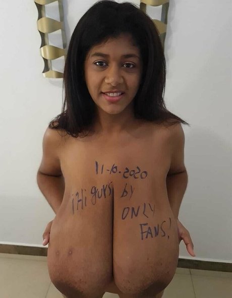 Kristina Milan art model photo