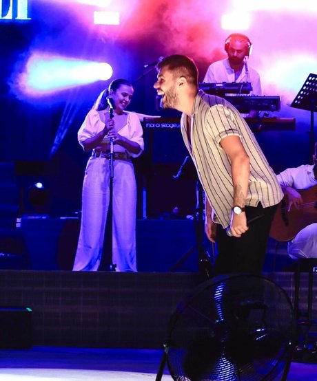 Zeynep Bastik star erotic img