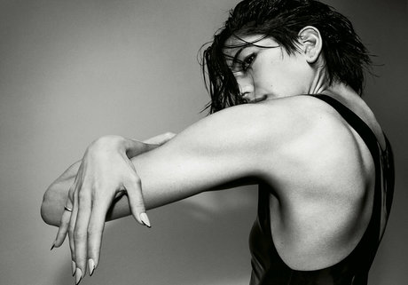 Sonoya Mizuno art actress gallery