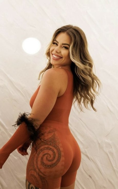 kwniki high quality actress img