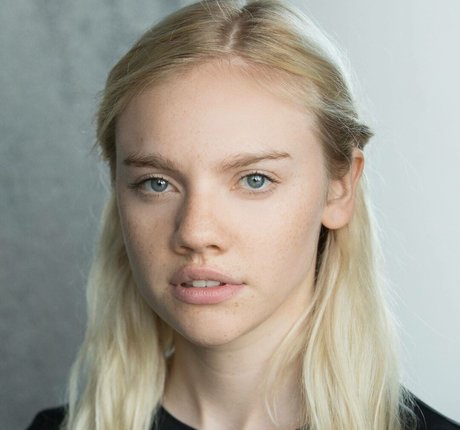 Aine Rose Daly xxx model galleries