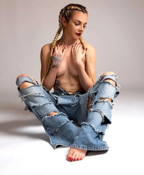 GothBaby x pornstar nice pics