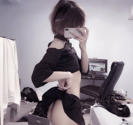 wionnp erotic actress photo