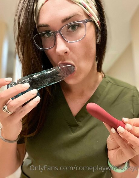 comeplaywithsassyc pornstar exclusive photos