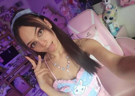 shemale cumshot onlyfans hot nude gallery