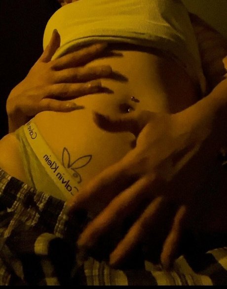 LadyPange naked star img