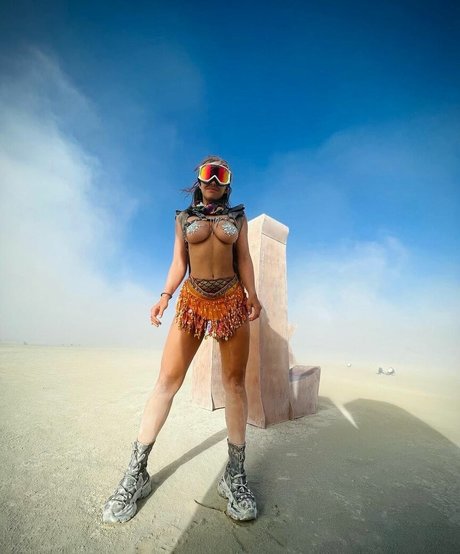 Maria Elisa Camargo nude pornstar galleries